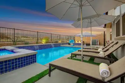 New Large Home-Views-Mountain, Lake & Golf