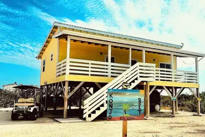 Image de Enjoy Secret Beach sunsets, fully equipped 3bd house, large deck, Ac, WiFi,