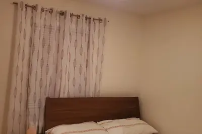 Image de Multiple bedroom house with gigabit internet and amenities included! \n