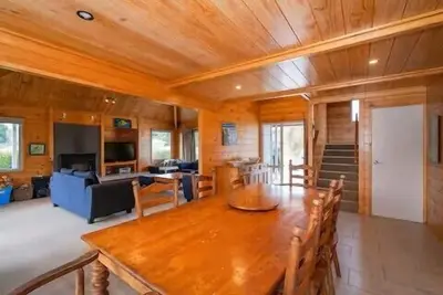 Image de Hosts on the Coast Tairua Estuary Views