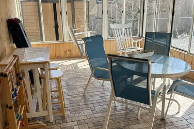 Image de Spacious Home Away from Home