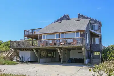 Image de Windsurfer - Close to beach and bike path, 4 bed, 3 bath oceanside in Duck