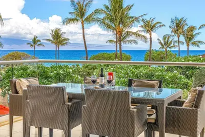 Image de Maui Resort Rentals: Honua Kai Hokulani 251 – 3br Oceanfront Condo with Private Bbq on Balcony