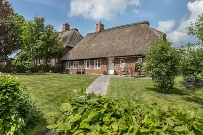 Image de Maison de vacances \"Luis - Hus\" avec 2 terrasses privées, jardin privé et Wi-Fi