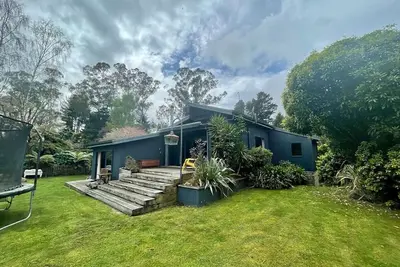 Image de Large Secluded Family Gem