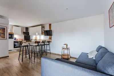 Image de Appartement Pmr T3 Neuf, Climatisé - Centre Station, Proche Océan, Terrasse Privative, Parking Sécurisé