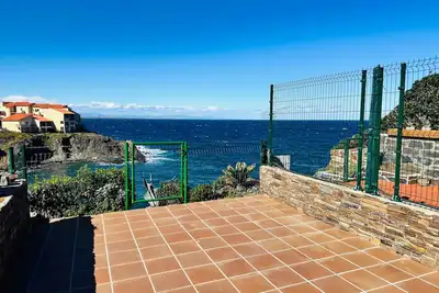 Image de Charmant T2 à Port-Vendres, accès direct plage, parking privé