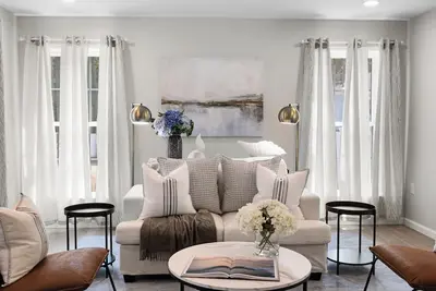 Image de New Construction 3 blocks from Boone St. and walkable to ocean wall.