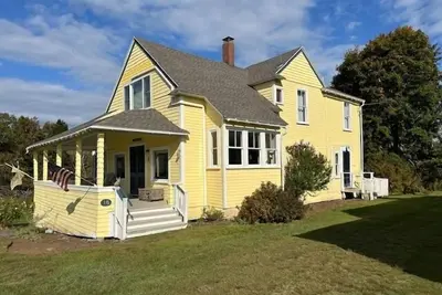 Image de Whispering Winds Cottage, Offering Ocean views & Resort Amenities, 5 Br / 2 Bath