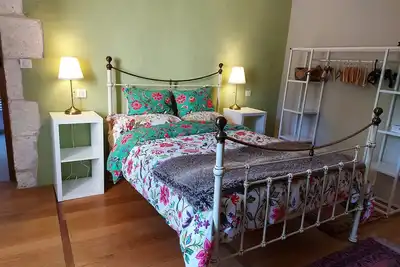 Image de Charmant appartement bien équipé, jolie vue, commerces à pied, parc, jardin