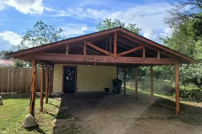 Image de Cozy Casita with private yard!