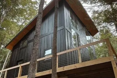 Image de Modern Treehouse near New River Gorge National Park and Summersville Lake!