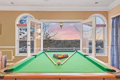 Image de Cozy 4br/4ba Cabin in Ellijay • Pets • Hot Tub