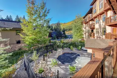 Image de Perfectly Located Powder Haus at Solitude Village. Mt bike, hike, frisbee golf+