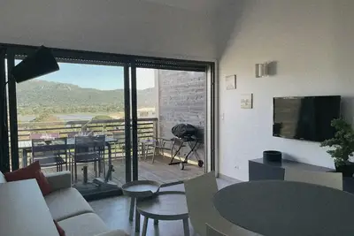 Image de Appartement fonctionnel et pratique avec piscine vue mer 4 personnes