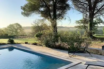 Image de Maison de charme à la campagne avec piscine et parc arboré