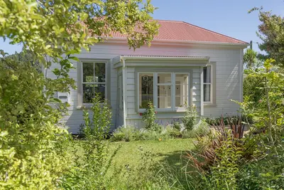 Image de Crabapple Cottage - Coromandel Town Holiday Home