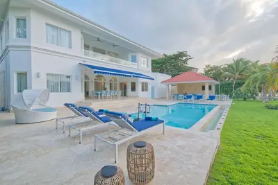 Image de Luxury 6bdr villa at Tortuga Bay near beach & golf