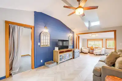 Image de Lakefront Salem Retreat - Fish, Swim, Kayak & More