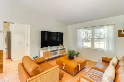 Image de Gas Grill & Fire Pit: Peaceful Dunnellon Home!