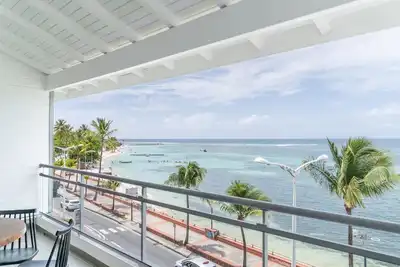 Image de Lagon Paradis**** - Face à la plage du bourg de Sainte-Anne