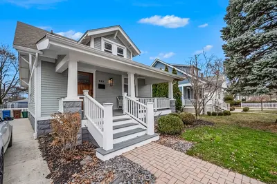 Image de Dog-friendly, historical home with cookout-ready backyard, home office, Ac & W/D