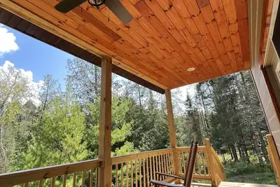 Image de Riverfront Cabin: The Cozy Southern Brook Trout Lodge