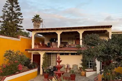 Image de Stunning Home with Terrance Retreat and Breathtaking Views - Beach/Vineyards
