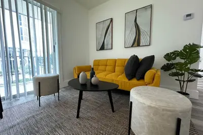 Image de Stylish 2bed 1 bath apt w/ parking great location!