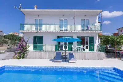 Image de Nouveau! Appartement 2b avec piscine à Vodice