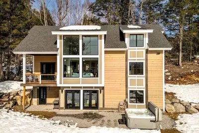 Image de Sleeps 16! New Estate w/Amazing Views! A/C!