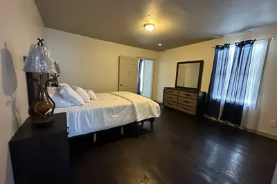 Image de Charming 2-bedroom apartment with Ac and WiFi in marvelous Kyle