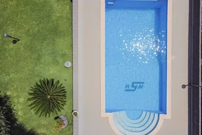 Image de Vacation house with pool and garden