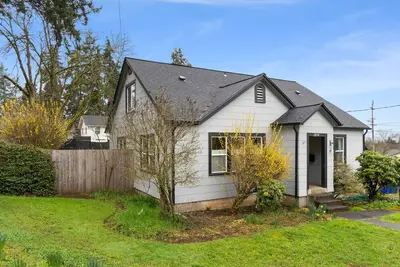 Image de That 70s House: Near Uo and Downtown