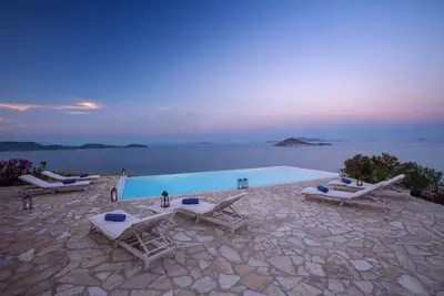 Image de Villa 'Sophia Patmos' avec piscine privée, Wi-Fi et climatisation