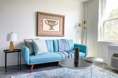 Sleepover: Lavish 1bd/1ba + Gym - Cincinnati