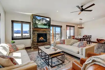 Image de Waterside Luxury Villa 8b I Private Hot Tub I Great Views I Best Price I Discounted Attractions