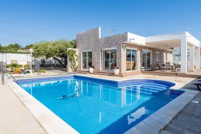 Image de Maison piscine privée barbecue acceptons animaux