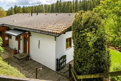 Image de Maison de vacances \"Schwarzwaldliebe\" avec terrasse privée, jardin privé et Wi-Fi