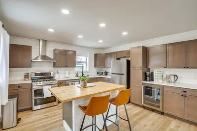 Image de Updated Palmer Vacation Rental < 1 Mi to Downtown!