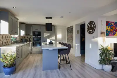 Image de Modern house sleeps 10, cinema\/games room, hot tub