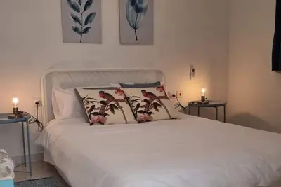 Image de Ground floor apartment 3 min walk from the sea
