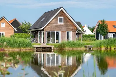 Image de Detached holiday home along the creek that can accommodate up to 6 people