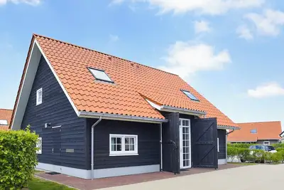 Image de Detached group holiday home that can accommodate up to 12 people