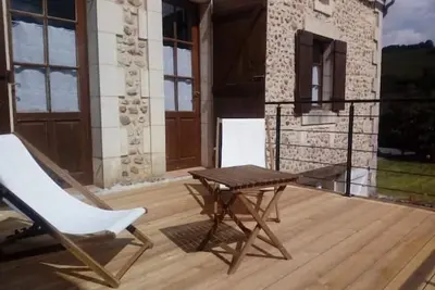Image de La Périgourdine du Bourg Salon-piscine-sauna