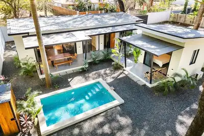 Image de Private Courtyard Oasis with Pool & Jungle Vibe