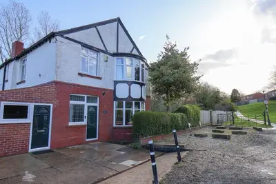 Stakesby Villa Whitby, pet friendly, luxury holiday cottage in Whitby