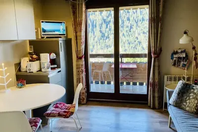 Image de 1er étage, balcon, parking, télévision, casier à ski, 25m², Châtel