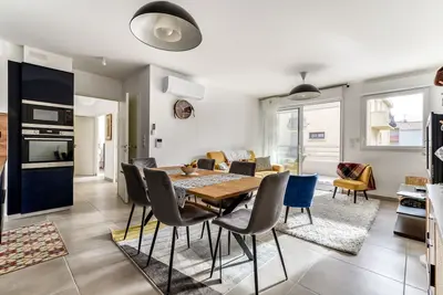 Image de Charmant appartement - terrasse - proche de la mer