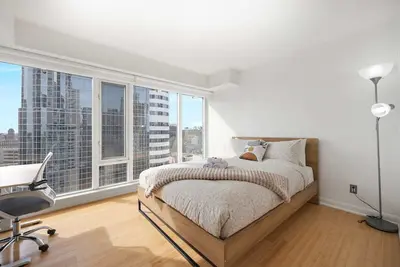 Image de Modern Condo next to Eaton Centre with City Views